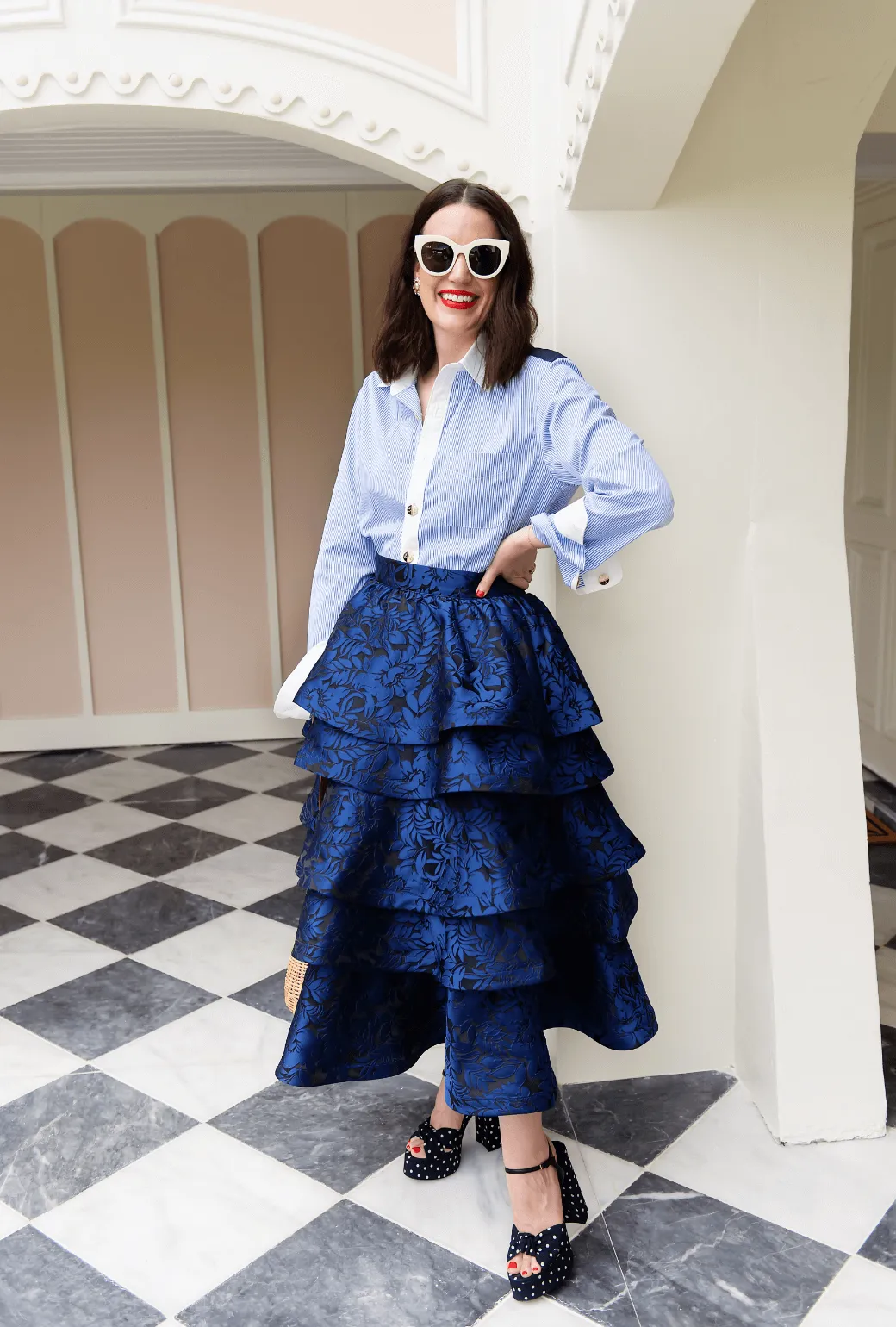 Certainly! Heres an optimized version of the product title:

**Buru x Val MIDI Teagan Skirt - Navy & Black**: Chic and Versatile Womens Midi Skirt

This title maintains the key product details while adding descriptive modifiers to appeal to potential buyers.