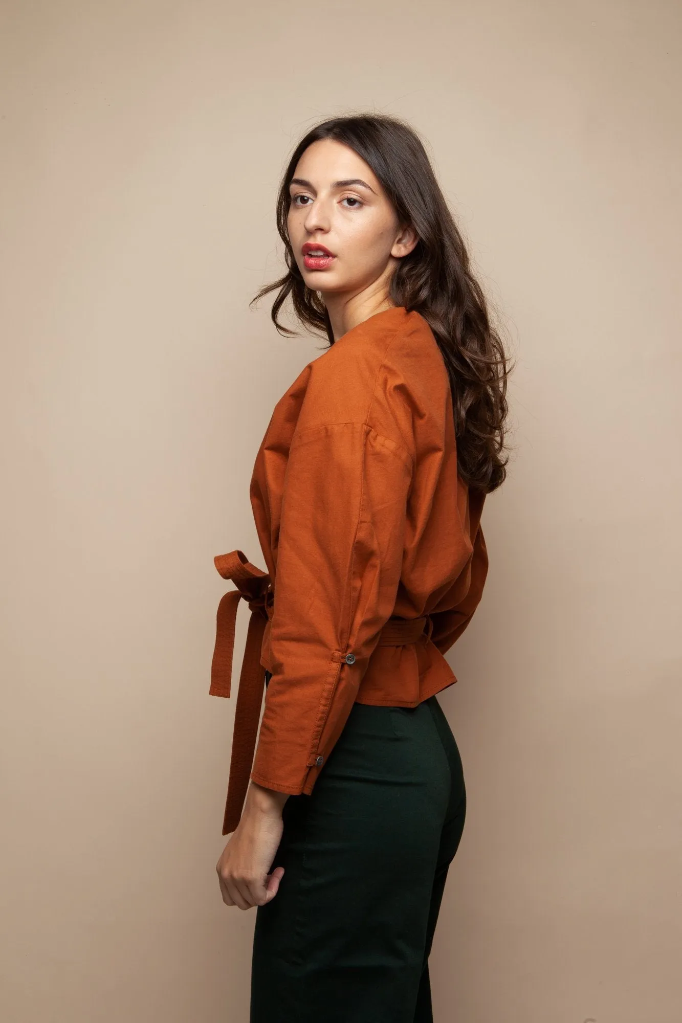 dollie shirt eco cognac <br> by Frisur