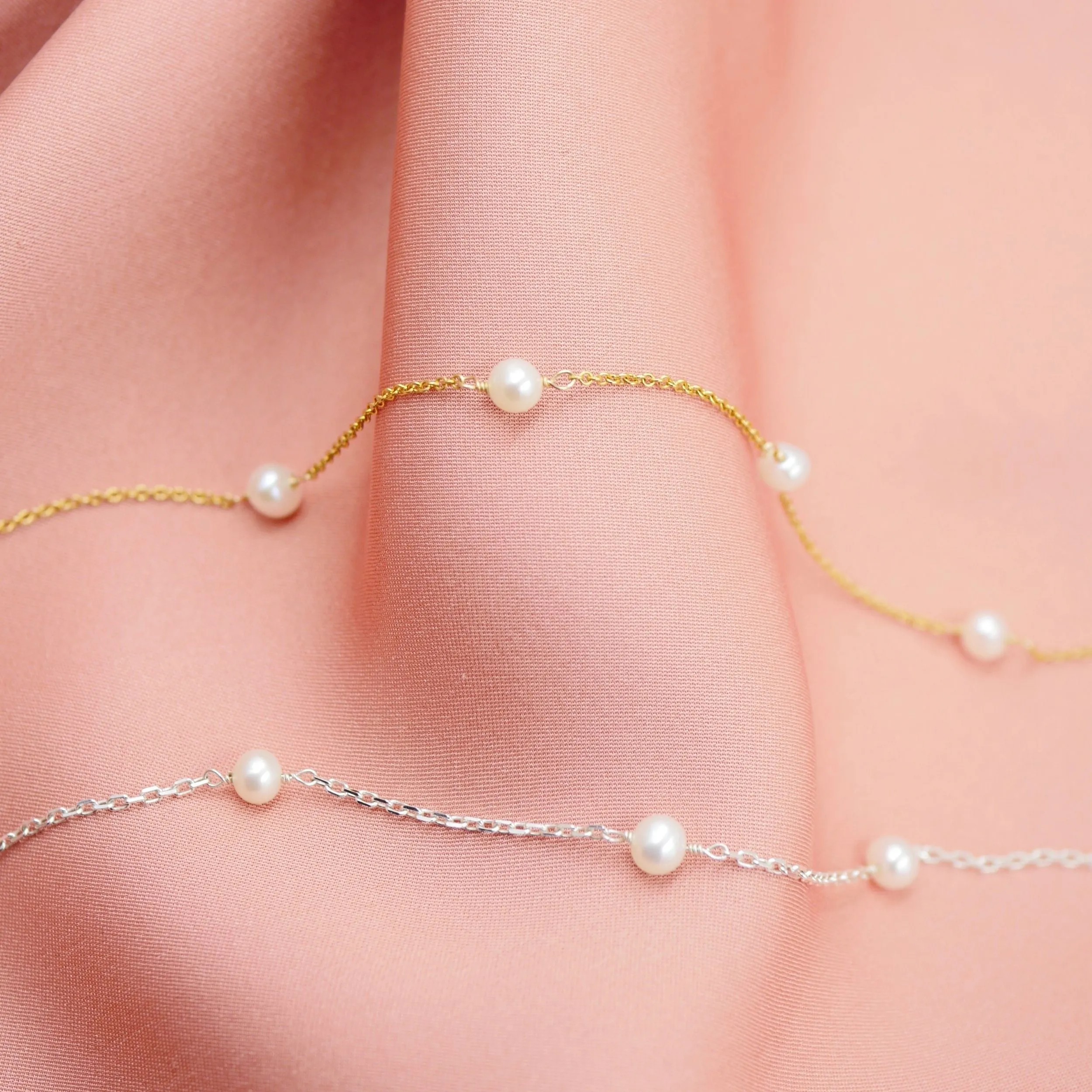 Modern Pearl Bracelet