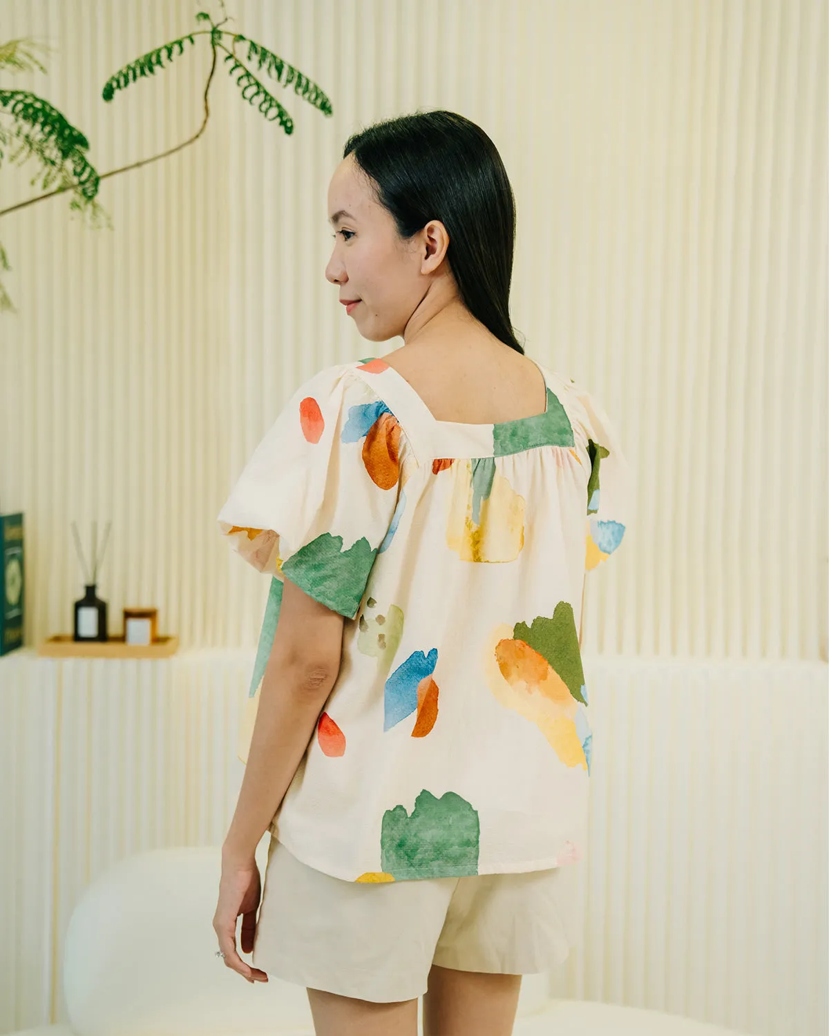 Women's Puffy Top - Ivory Palette